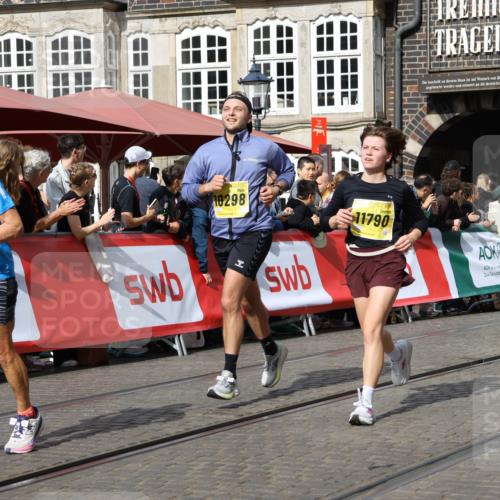 13.09.2026 - 21. swb-Marathon Bremen Strokosch-Dieckow http://msf.ph/oto/10354933 13.09.2026 10:56:12 Ziel 10243, 10298, 10374, 10550, 10690, 10703, 10952, 11510, 11790, 11972, 12061, 12108, 12143, 12484, 13565, 10184, 10211, 10322, 10443, 10670, 10675, 10699, 10844, 11256, 11280, 11317, 11570, 11693, 11795, 11844, 12452 meine-sportfotos.de