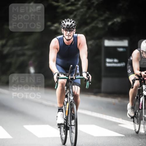 13.09.2026 - Stadtparktriathlon H.Heesch http://msf.ph/oto/10354941 13.09.2026 11:11:18 Radfahren 571, 685, 688, 694 meine-sportfotos.de