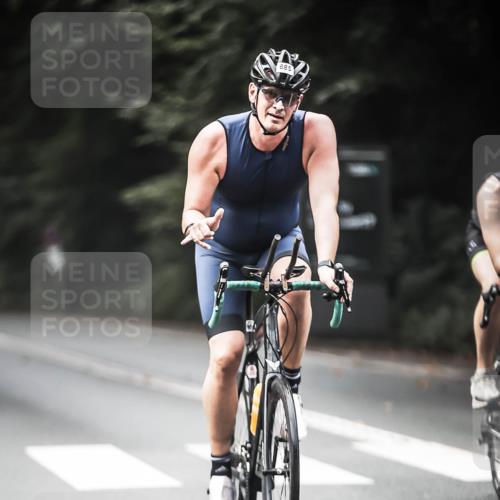 13.09.2026 - Stadtparktriathlon H.Heesch http://msf.ph/oto/10354949 13.09.2026 11:11:18 Radfahren 571, 685, 688, 694 meine-sportfotos.de