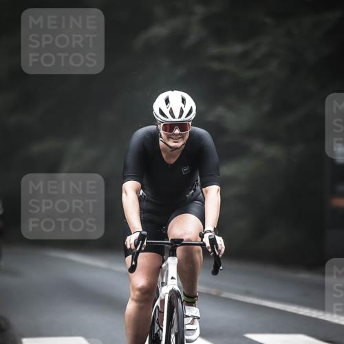 13.09.2026 - Stadtparktriathlon H.Heesch http://msf.ph/oto/10354953 13.09.2026 09:35:53 Radfahren 119, 154, 158, 197 meine-sportfotos.de