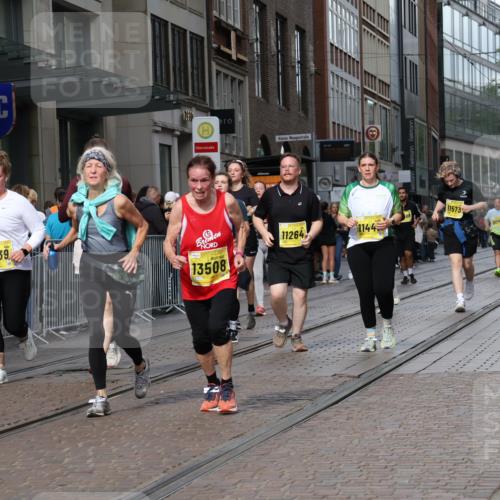 13.09.2026 - 21. swb-Marathon Bremen Strokosch-Dieckow http://msf.ph/oto/10354956 13.09.2026 11:16:00 Ziel 10242, 11026, 11081, 11139, 11181, 11200, 11264, 11274, 11385, 11448, 11573, 11768, 12057, 12151, 12539, 13508, 10474, 10572, 10665, 10900, 11217, 11307, 11549, 11613, 11778, 11897, 11940, 12046, 12137, 12306 meine-sportfotos.de