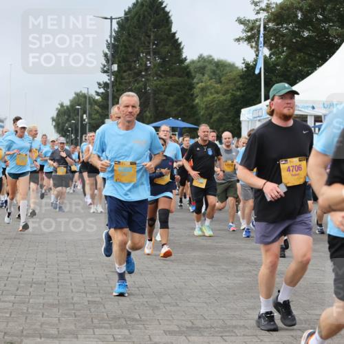 13.09.2026 - Kiel Lauf Andreas Tolksdorf http://msf.ph/oto/10354961 13.09.2026 09:58:03 Kiellinie 12510, 4706, 8022 meine-sportfotos.de
