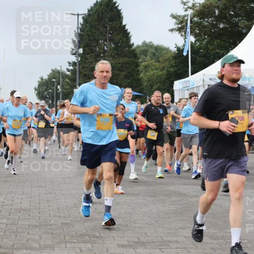 13.09.2026 - Kiel Lauf Andreas Tolksdorf http://msf.ph/oto/10354966 13.09.2026 09:58:04 Kiellinie 706, 899 meine-sportfotos.de