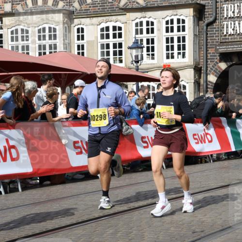 13.09.2026 - 21. swb-Marathon Bremen Strokosch-Dieckow http://msf.ph/oto/10354996 13.09.2026 10:56:12 Ziel 10243, 10298, 10374, 10550, 10690, 10703, 10952, 11510, 11790, 11972, 12061, 12108, 12143, 12484, 13565, 10184, 10211, 10322, 10443, 10670, 10675, 10699, 10844, 11256, 11280, 11317, 11570, 11693, 11795, 11844, 12452 meine-sportfotos.de