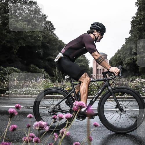 13.09.2026 - Stadtparktriathlon H.Heesch http://msf.ph/oto/10355002 13.09.2026 12:00:12 Radfahren 722, 1021, 1061 meine-sportfotos.de