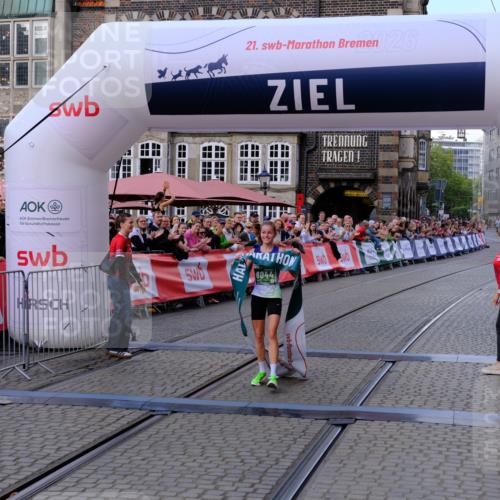 13.09.2026 - 21. swb-Marathon Bremen Tim E. http://msf.ph/oto/10355050 13.09.2026 12:46:34 Ziel 103, 1352, 8044 meine-sportfotos.de