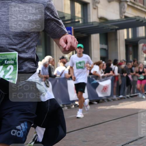 13.09.2026 - 21. swb-Marathon Bremen Strokosch-Dieckow http://msf.ph/oto/10355082 13.09.2026 13:33:34 Ziel 1656, 2405, 2727, 2872, 3201, 3389, 3522, 3761, 3790, 4490, 4554, 4613, 4658, 4874, 5063, 5156, 5341, 5513, 5563, 5587, 6151, 6508, 6509, 6623, 6808, 7047, 7126, 7303, 7354, 7431, 7633, 7652, 7832, 8025, 8512, 8641, 8910, 9068, 9128, 9342, 9344, 9390, 831, 930, 1124, 2283, 2960, 2980, 3562, 4052, 4219, 4243, 4260, 4492, 4536, 4543, 4565, 5040, 5560, 5660, 5726, 5861, 5862, 5914, 6256, 6421, 6538, 6597, 6777, 6844, 6882, 6915, 6997, 7145, 7523, 7633 meine-sportfotos.de
