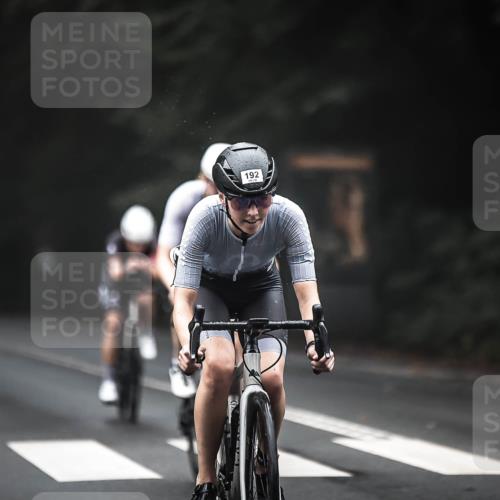 13.09.2026 - Stadtparktriathlon H.Heesch http://msf.ph/oto/10355084 13.09.2026 09:36:30 Radfahren 163, 178, 188, 189, 192 meine-sportfotos.de