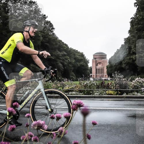 13.09.2026 - Stadtparktriathlon H.Heesch http://msf.ph/oto/10355113 13.09.2026 12:00:40 Radfahren 838, 866 meine-sportfotos.de