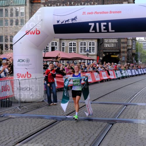 13.09.2026 - 21. swb-Marathon Bremen Tim E. http://msf.ph/oto/10355124 13.09.2026 12:46:35 Ziel 103, 1352, 8044 meine-sportfotos.de
