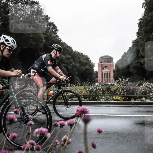 13.09.2026 - Stadtparktriathlon H.Heesch http://msf.ph/oto/10355135 13.09.2026 12:00:56 Radfahren 715, 852, 961, 1064 meine-sportfotos.de