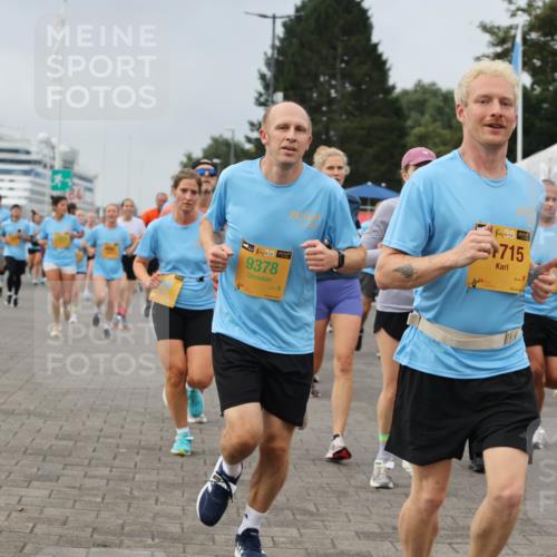 13.09.2026 - Kiel Lauf Andreas Tolksdorf http://msf.ph/oto/10355168 13.09.2026 09:58:09 Kiellinie 9378, 48, 715, 728 meine-sportfotos.de