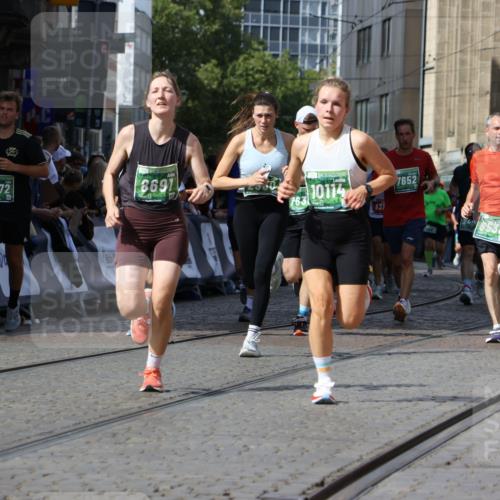 13.09.2026 - 21. swb-Marathon Bremen Strokosch-Dieckow http://msf.ph/oto/10355216 13.09.2026 13:33:33 Ziel 831, 1124, 2283, 2393, 2440, 2818, 2959, 2980, 3710, 4243, 4260, 4408, 4492, 4536, 4565, 4659, 5040, 5191, 5324, 5395, 5410, 5749, 5790, 5914, 5981, 6614, 6777, 6915, 7145, 7421, 7467, 7788, 7789, 7830, 8061, 9269, 9616, 9856, 13019, 13028, 13084, 13092, 13093, 13101, 930, 2405, 2872, 2960, 3201, 3761, 4490, 4554, 4658, 4874, 5063, 5156, 6508, 6538, 6808, 7126, 7633, 7652, 7832, 8691, 9068, 9128, 9342, 9390, 10114, 13078 meine-sportfotos.de