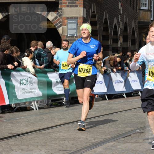 13.09.2026 - 21. swb-Marathon Bremen Strokosch-Dieckow http://msf.ph/oto/10355220 13.09.2026 10:56:19 Ziel 10298, 10365, 10374, 10690, 10703, 10949, 10957, 11219, 11790, 11972, 12061, 12143, 12476, 12484, 13565, 10184, 10211, 10240, 10356, 10675, 10844, 11069, 11256, 11317, 11407, 11795, 11844, 11855, 11871, 11911, 11996, 12543 meine-sportfotos.de
