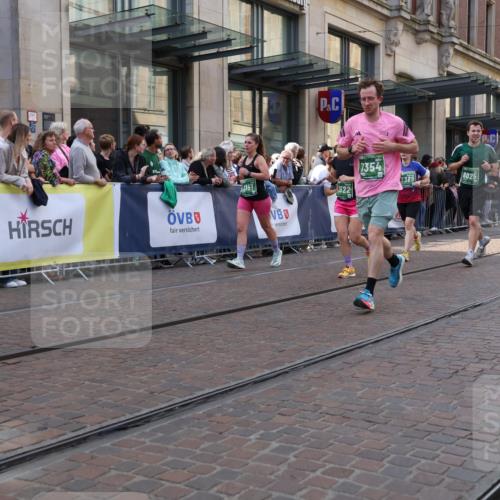 13.09.2026 - 21. swb-Marathon Bremen Strokosch-Dieckow http://msf.ph/oto/10355237 13.09.2026 13:33:37 Ziel 1656, 2405, 2727, 3389, 3522, 3761, 3790, 3984, 4490, 4554, 4613, 4658, 4874, 5063, 5156, 5341, 5513, 5563, 5587, 6090, 6151, 6508, 6509, 6623, 6808, 7047, 7126, 7303, 7354, 7431, 7832, 7988, 8025, 8512, 8641, 8910, 9068, 9128, 9342, 9344, 13118, 831, 930, 1124, 2283, 2872, 2960, 2980, 3201, 3562, 3761, 4052, 4219, 4243, 4490, 4492, 4536, 4543, 4565, 5040, 5560, 5660, 5726, 5861, 5862, 5914, 6256, 6421, 6538, 6597, 6777, 6808, 6844, 6882, 6915, 6997, 7145, 7523, 7633 meine-sportfotos.de