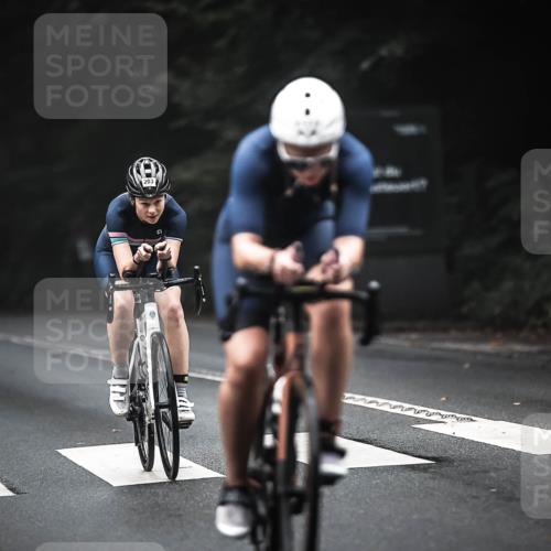 13.09.2026 - Stadtparktriathlon H.Heesch http://msf.ph/oto/10355240 13.09.2026 09:37:08 Radfahren 147, 168, 203 meine-sportfotos.de