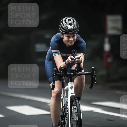 13.09.2026 - Stadtparktriathlon H.Heesch http://msf.ph/oto/10355244 13.09.2026 09:37:10 Radfahren 147, 168, 203 meine-sportfotos.de