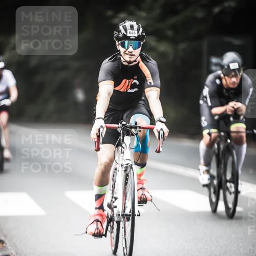 13.09.2026 - Stadtparktriathlon H.Heesch http://msf.ph/oto/10355248 13.09.2026 11:11:32 Radfahren 451, 596, 612, 655, 666 meine-sportfotos.de
