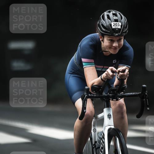 13.09.2026 - Stadtparktriathlon H.Heesch http://msf.ph/oto/10355249 13.09.2026 09:37:10 Radfahren 147, 168, 203 meine-sportfotos.de