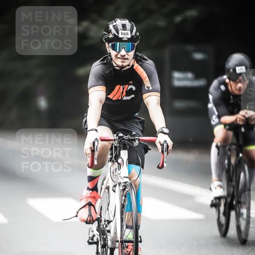 13.09.2026 - Stadtparktriathlon H.Heesch http://msf.ph/oto/10355256 13.09.2026 11:11:32 Radfahren 451, 596, 612, 655, 666 meine-sportfotos.de