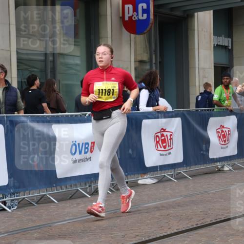 13.09.2026 - 21. swb-Marathon Bremen Strokosch-Dieckow http://msf.ph/oto/10355263 13.09.2026 11:16:07 Ziel 10242, 11026, 11181, 11200, 11264, 11274, 11385, 11448, 11573, 12057, 12102, 12158, 12539, 13508, 10474, 10665, 11081, 11139, 11217, 11307, 11549, 11613, 11768, 11778, 11897, 11940, 12046, 12151, 12306, 13508 meine-sportfotos.de