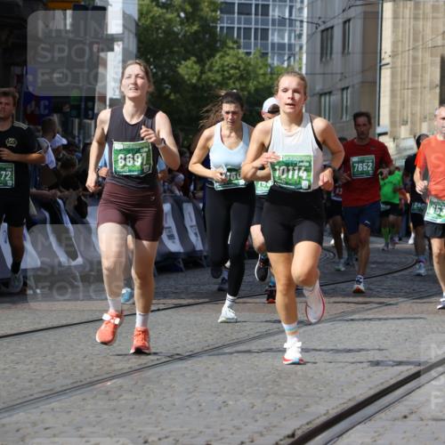 13.09.2026 - 21. swb-Marathon Bremen Strokosch-Dieckow http://msf.ph/oto/10355271 13.09.2026 13:33:33 Ziel 831, 1124, 2283, 2393, 2440, 2818, 2959, 2980, 3710, 4243, 4260, 4408, 4492, 4536, 4565, 4659, 5040, 5191, 5324, 5395, 5410, 5749, 5790, 5914, 5981, 6614, 6777, 6915, 7145, 7421, 7467, 7788, 7789, 7830, 8061, 9269, 9616, 9856, 13019, 13028, 13084, 13092, 13093, 13101, 930, 2405, 2872, 2960, 3201, 3761, 4490, 4554, 4658, 4874, 5063, 5156, 6508, 6538, 6808, 7126, 7633, 7652, 7832, 8691, 9068, 9128, 9342, 9390, 10114, 13078 meine-sportfotos.de