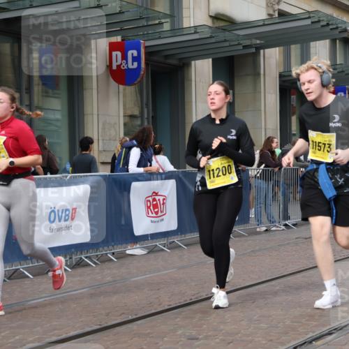 13.09.2026 - 21. swb-Marathon Bremen Strokosch-Dieckow http://msf.ph/oto/10355281 13.09.2026 11:16:07 Ziel 10242, 11026, 11181, 11200, 11264, 11274, 11385, 11448, 11573, 12057, 12102, 12158, 12539, 13508, 10474, 10665, 11081, 11139, 11217, 11307, 11549, 11613, 11768, 11778, 11897, 11940, 12046, 12151, 12306, 13508 meine-sportfotos.de