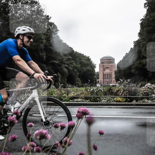 13.09.2026 - Stadtparktriathlon H.Heesch http://msf.ph/oto/10355290 13.09.2026 12:01:39 Radfahren 945 meine-sportfotos.de