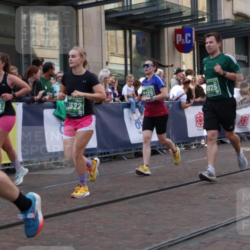 13.09.2026 - 21. swb-Marathon Bremen Strokosch-Dieckow http://msf.ph/oto/10355291 13.09.2026 13:33:39 Ziel 1364, 1656, 2355, 2727, 3162, 3389, 3522, 3790, 3984, 4554, 4613, 4658, 4874, 5063, 5156, 5341, 5513, 5563, 5587, 6090, 6151, 6508, 6509, 6623, 7047, 7126, 7303, 7354, 7431, 7832, 7897, 7988, 8025, 8512, 8641, 8910, 9068, 9128, 9342, 9344, 13118, 831, 930, 1124, 2405, 2872, 2960, 2980, 3201, 3562, 3761, 4052, 4219, 4243, 4490, 4492, 4536, 4543, 4565, 5040, 5560, 5660, 5726, 5861, 5862, 5914, 6256, 6421, 6538, 6597, 6777, 6808, 6844, 6882, 6915, 6997, 7126, 7145, 7523, 7633 meine-sportfotos.de