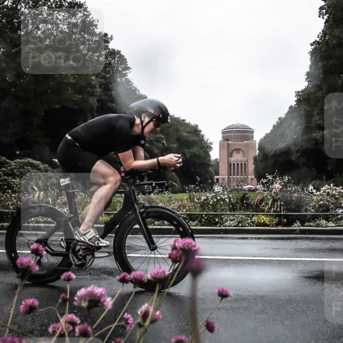 13.09.2026 - Stadtparktriathlon H.Heesch http://msf.ph/oto/10355306 13.09.2026 12:01:49 Radfahren 863, 867, 897, 915, 938 meine-sportfotos.de