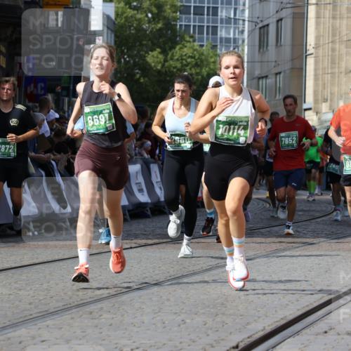 13.09.2026 - 21. swb-Marathon Bremen Strokosch-Dieckow http://msf.ph/oto/10355319 13.09.2026 13:33:33 Ziel 831, 1124, 2283, 2393, 2440, 2818, 2959, 2980, 3710, 4243, 4260, 4408, 4492, 4536, 4565, 4659, 5040, 5191, 5324, 5395, 5410, 5749, 5790, 5914, 5981, 6614, 6777, 6915, 7145, 7421, 7467, 7788, 7789, 7830, 8061, 9269, 9616, 9856, 13019, 13028, 13084, 13092, 13093, 13101, 930, 2405, 2872, 2960, 3201, 3761, 4490, 4554, 4658, 4874, 5063, 5156, 6508, 6538, 6808, 7126, 7633, 7652, 7832, 8691, 9068, 9128, 9342, 9390, 10114, 13078 meine-sportfotos.de