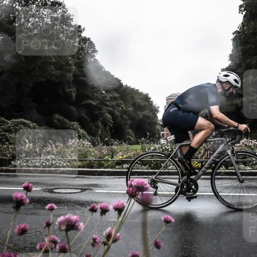 13.09.2026 - Stadtparktriathlon H.Heesch http://msf.ph/oto/10355322 13.09.2026 12:01:52 Radfahren 863, 867, 897, 915, 938 meine-sportfotos.de