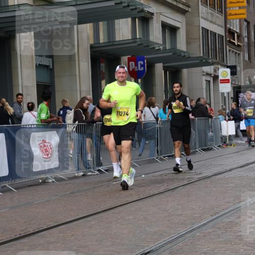 13.09.2026 - 21. swb-Marathon Bremen Strokosch-Dieckow http://msf.ph/oto/10355373 13.09.2026 11:16:10 Ziel 10242, 11181, 11200, 11264, 11274, 11385, 11448, 11573, 12057, 12102, 12158, 12539, 10474, 10665, 11026, 11081, 11139, 11217, 11549, 11613, 11768, 11940, 12046, 12151, 12306, 13508 meine-sportfotos.de