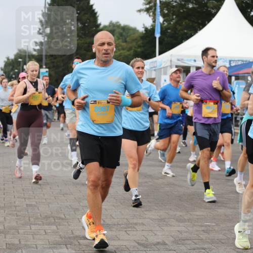 13.09.2026 - Kiel Lauf Andreas Tolksdorf http://msf.ph/oto/10355395 13.09.2026 09:58:25 Kiellinie 2627, 38, 8987, 487, 11661 meine-sportfotos.de