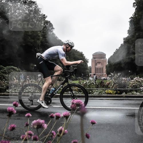 13.09.2026 - Stadtparktriathlon H.Heesch http://msf.ph/oto/10355420 13.09.2026 12:02:08 Radfahren 714, 773, 882, 892, 935 meine-sportfotos.de