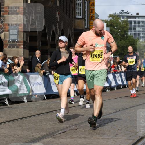13.09.2026 - 21. swb-Marathon Bremen Strokosch-Dieckow http://msf.ph/oto/10355428 13.09.2026 10:56:26 Ziel 10246, 10298, 10365, 10443, 10690, 10699, 10949, 10957, 10960, 11219, 11280, 11782, 11790, 11972, 12061, 12476, 12484, 13565, 10240, 10356, 10372, 10540, 10721, 10824, 10936, 11064, 11069, 11349, 11407, 11474, 11601, 11844, 11855, 11871, 11911, 11996, 12543 meine-sportfotos.de
