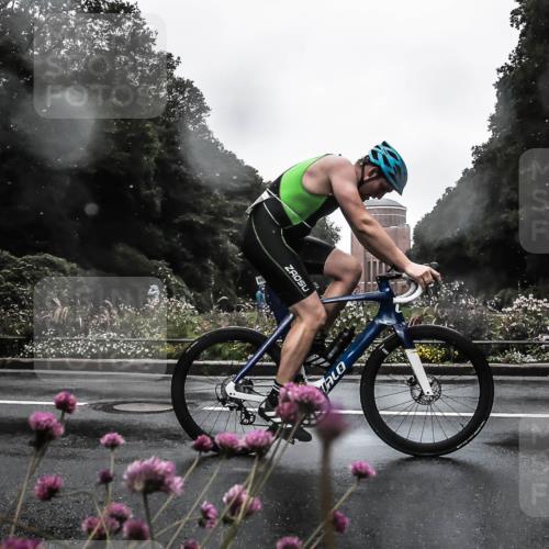 13.09.2026 - Stadtparktriathlon H.Heesch http://msf.ph/oto/10355451 13.09.2026 12:02:14 Radfahren 780, 869, 949, 977 meine-sportfotos.de