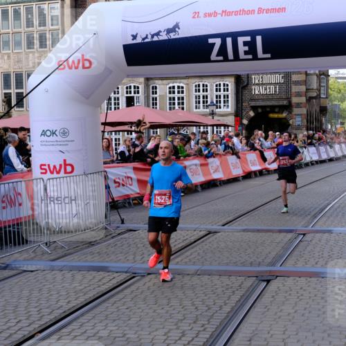 13.09.2026 - 21. swb-Marathon Bremen Tim E. http://msf.ph/oto/10355463 13.09.2026 12:47:17 Ziel 649, 7741 meine-sportfotos.de