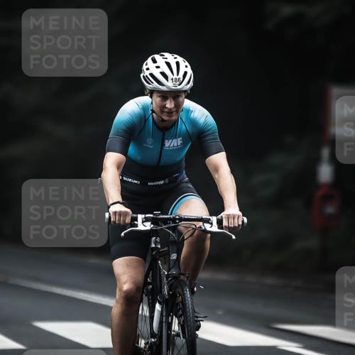 13.09.2026 - Stadtparktriathlon H.Heesch http://msf.ph/oto/10355473 13.09.2026 09:37:54 Radfahren 167, 186 meine-sportfotos.de