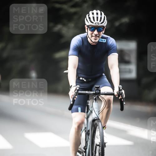 13.09.2026 - Stadtparktriathlon H.Heesch http://msf.ph/oto/10355476 13.09.2026 11:11:40 Radfahren 451, 470, 498, 547, 612 meine-sportfotos.de