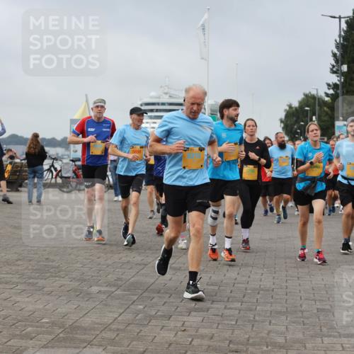 13.09.2026 - Kiel Lauf Andreas Tolksdorf http://msf.ph/oto/10355482 13.09.2026 09:58:28 Kiellinie 38, 5698, 7266, 340 meine-sportfotos.de