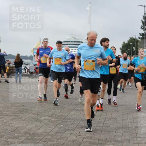 13.09.2026 - Kiel Lauf Andreas Tolksdorf http://msf.ph/oto/10355484 13.09.2026 09:58:28 Kiellinie 5698, 38, 8310, 7266 meine-sportfotos.de
