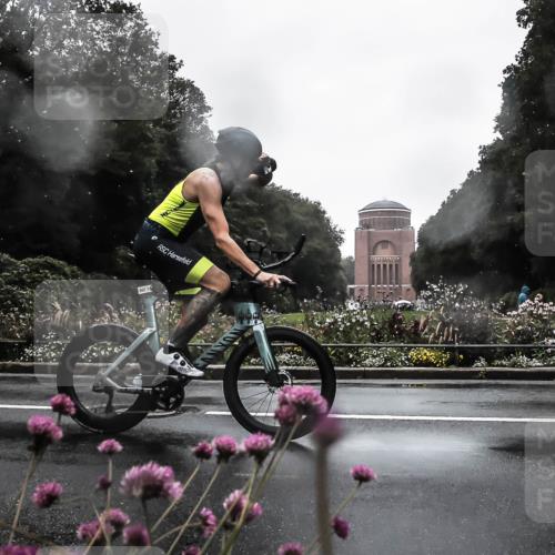13.09.2026 - Stadtparktriathlon H.Heesch http://msf.ph/oto/10355485 13.09.2026 12:02:23 Radfahren 756, 862, 926, 933 meine-sportfotos.de
