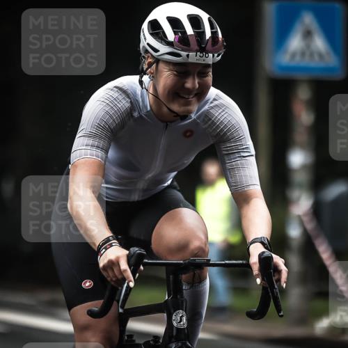 13.09.2026 - Stadtparktriathlon H.Heesch http://msf.ph/oto/10355535 13.09.2026 09:38:15 Radfahren 146, 156, 179, 193 meine-sportfotos.de