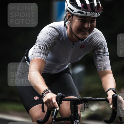 13.09.2026 - Stadtparktriathlon H.Heesch http://msf.ph/oto/10355539 13.09.2026 09:38:16 Radfahren 146, 156, 179, 193, 205 meine-sportfotos.de