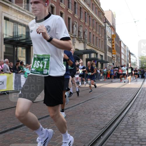 13.09.2026 - 21. swb-Marathon Bremen Strokosch-Dieckow http://msf.ph/oto/10355544 13.09.2026 13:33:45 Ziel 1364, 1656, 2355, 2464, 2727, 3162, 3389, 3522, 3632, 3790, 3984, 4613, 5265, 5341, 5489, 5513, 5563, 5587, 5768, 6090, 6151, 6350, 6405, 6509, 6623, 7047, 7113, 7303, 7354, 7431, 7897, 7988, 8025, 8512, 8641, 8870, 8910, 9344, 9905, 10058, 13118, 930, 2405, 2872, 2960, 3201, 3562, 3761, 4052, 4219, 4490, 4543, 4554, 4658, 4874, 5063, 5156, 5560, 5660, 5726, 6256, 6508, 6538, 6597, 6808, 6844, 6882, 6997, 7126, 7523, 7633 meine-sportfotos.de