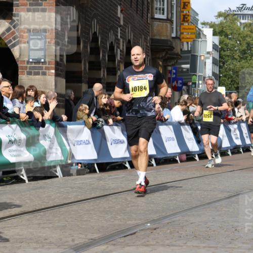 13.09.2026 - 21. swb-Marathon Bremen Strokosch-Dieckow http://msf.ph/oto/10355551 13.09.2026 10:56:29 Ziel 10246, 10298, 10365, 10443, 10670, 10699, 10949, 10957, 10960, 11219, 11280, 11570, 11693, 11782, 11790, 12061, 12452, 12476, 13565, 10240, 10356, 10372, 10486, 10540, 10721, 10771, 10824, 10888, 10936, 11064, 11069, 11349, 11407, 11474, 11601, 11911, 11996, 12543 meine-sportfotos.de
