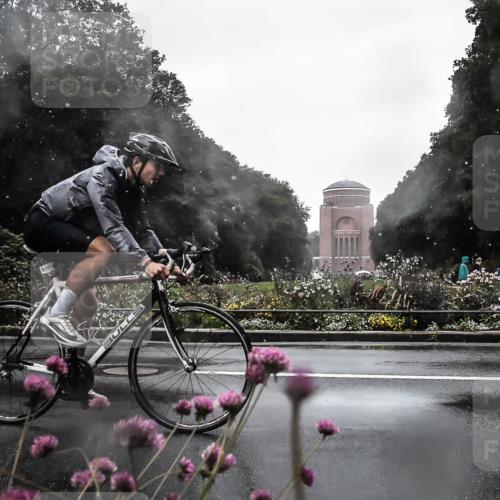 13.09.2026 - Stadtparktriathlon H.Heesch http://msf.ph/oto/10355552 13.09.2026 12:02:47 Radfahren 755, 859, 1020, 1044 meine-sportfotos.de