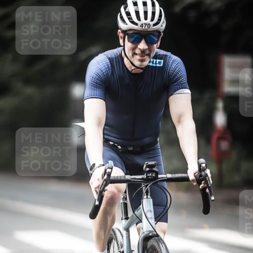 13.09.2026 - Stadtparktriathlon H.Heesch http://msf.ph/oto/10355566 13.09.2026 11:11:41 Radfahren 451, 470, 493, 498, 547, 612 meine-sportfotos.de