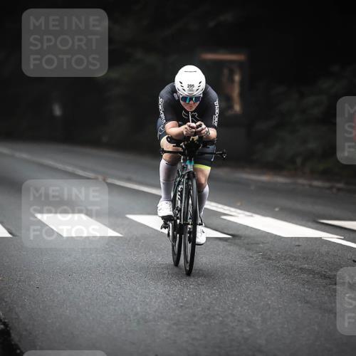 13.09.2026 - Stadtparktriathlon H.Heesch http://msf.ph/oto/10355576 13.09.2026 09:38:22 Radfahren 146, 171, 179, 205 meine-sportfotos.de